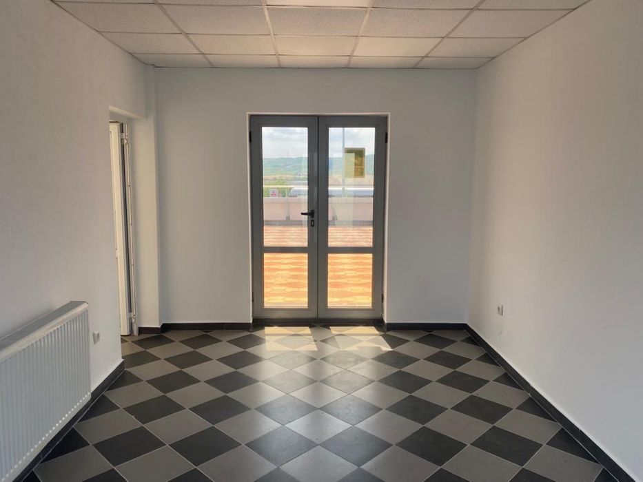 Spatiu comercial/birou Iasi Valea Lupului