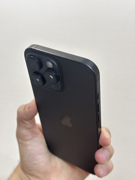 Iphone 16 PRO MAX. 256гб. АКБ 100%