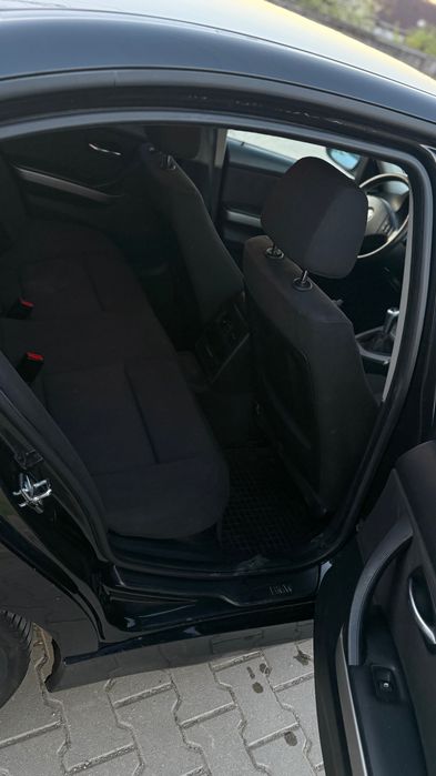 BMW Seria 3 E90 320d