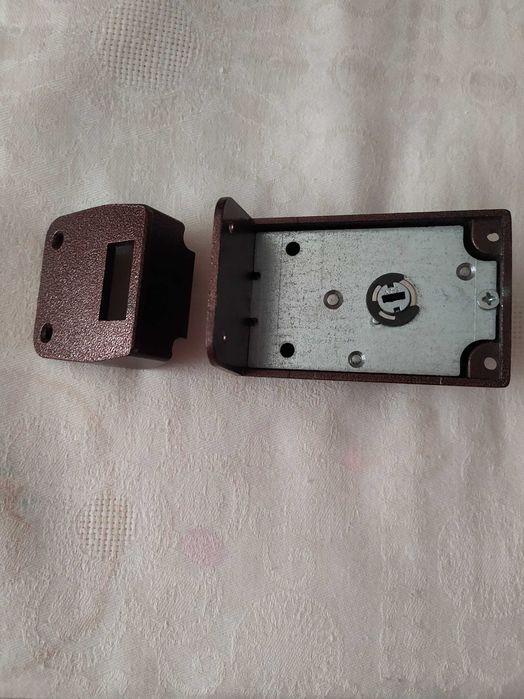 Продам замок накладной