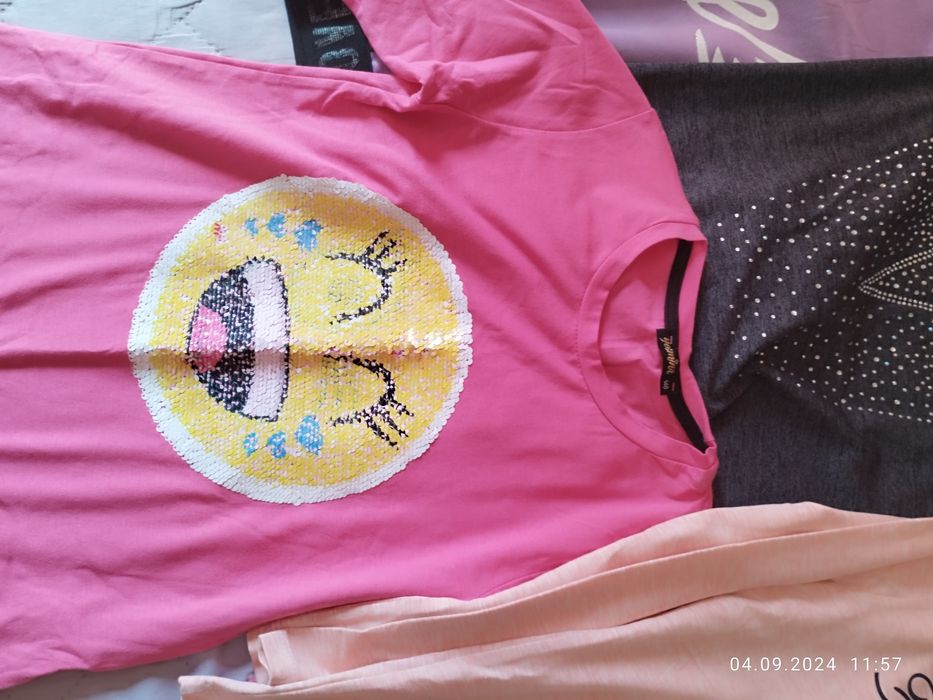 Детски блузи и суичър размер 146..