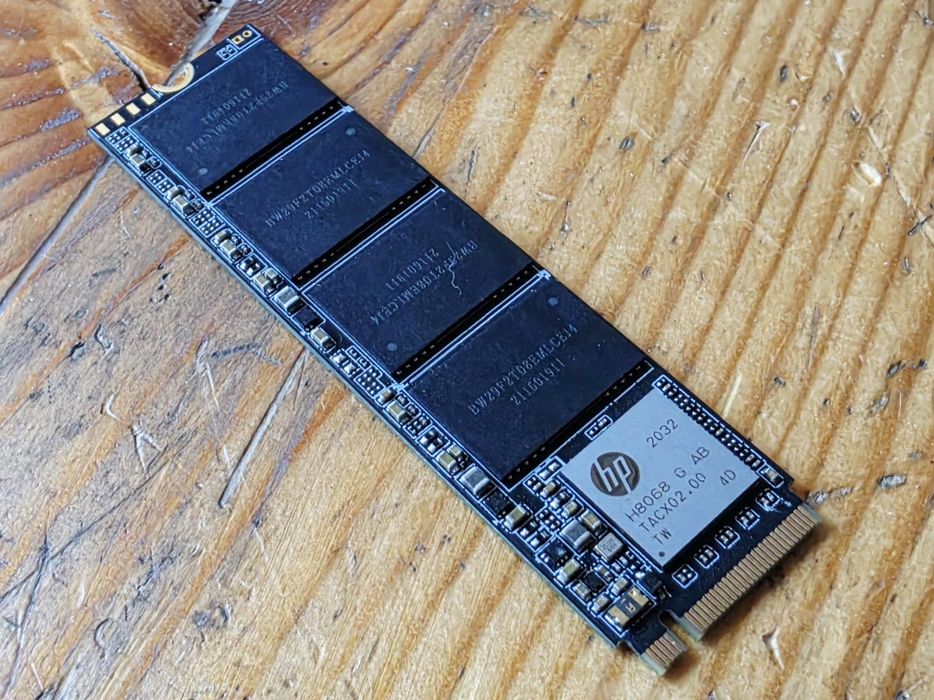 1TB NVMe HP SSD EX900 100% healt & performance
