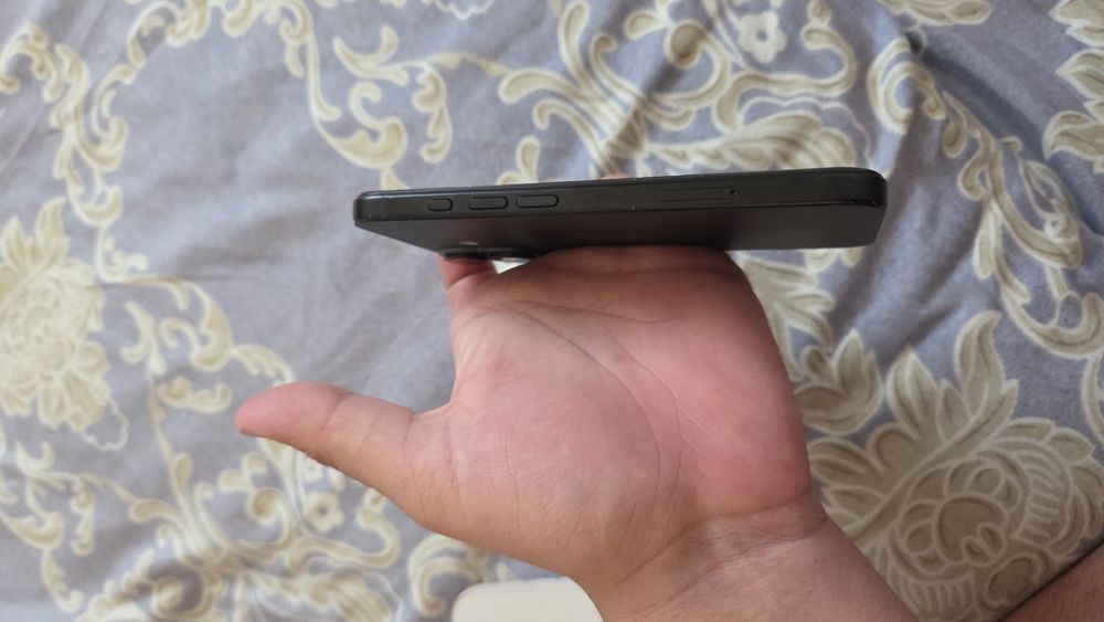 Iphone 16 128gb.