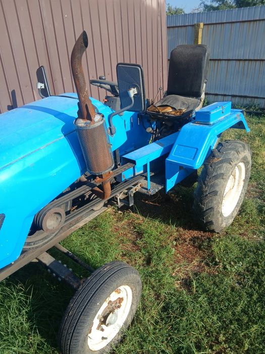 Se vinde tractor