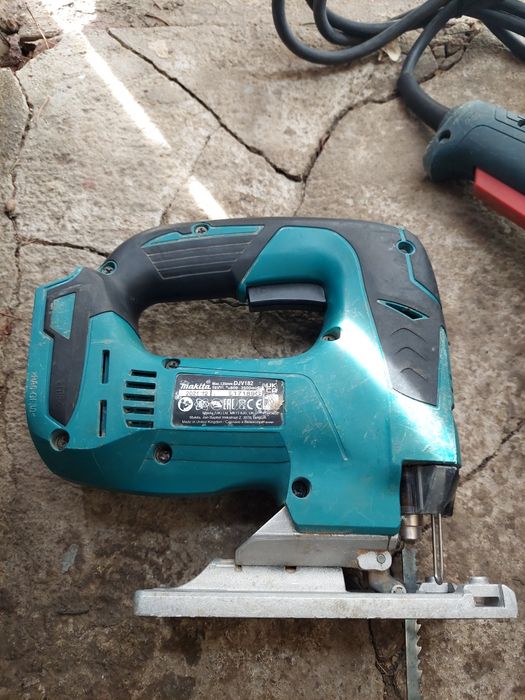 Makita fierăstrău pendular