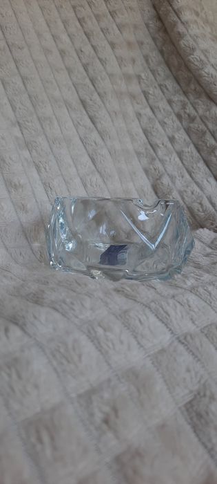 Стъклен пепелник (масивен)