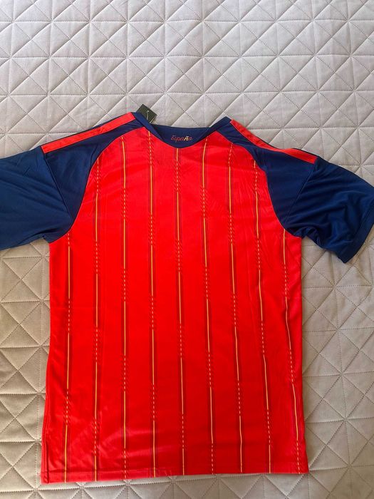 НОВА - ОРИГИНАЛНА ADIDAS Spain Световното 2026 Home Jersey – размер L