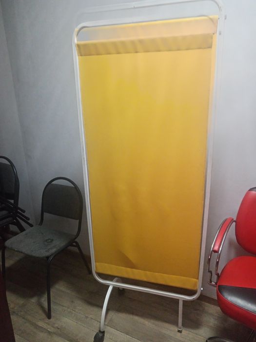 Продам кушетку б/у