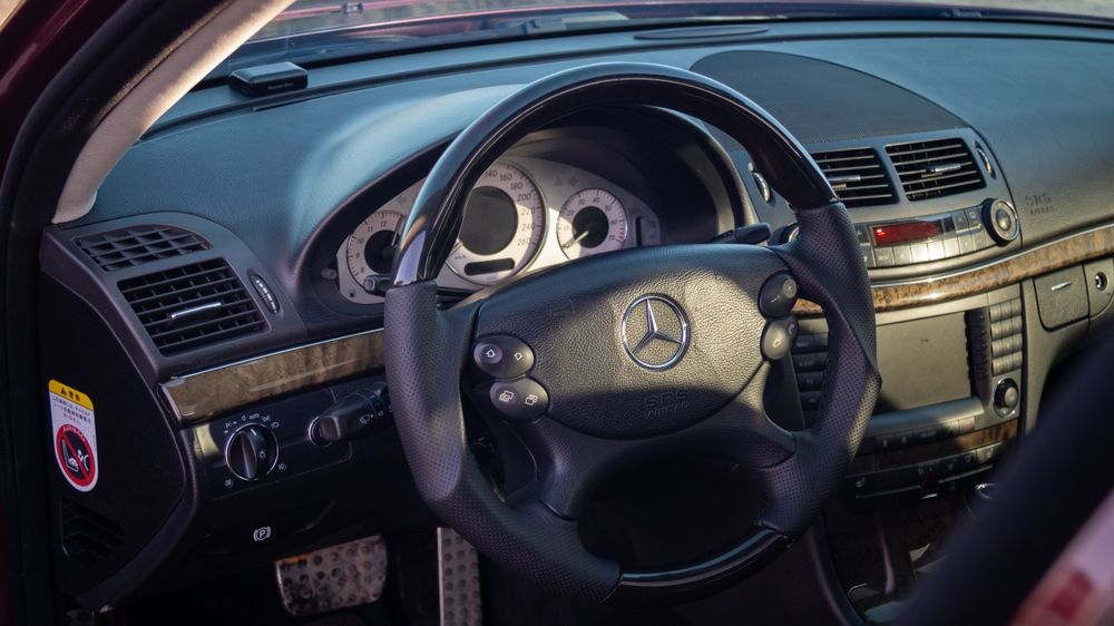 Mercedes Benz W211 E550 ESTATE