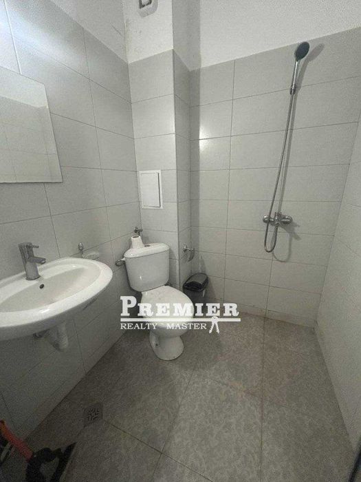 Студио с ниска такса на първа линия в Поморие