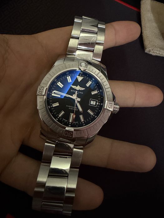 Breitling Avenger 43 - 2 години гаранция.