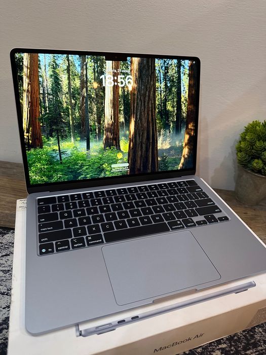 MacBook Air 13.6 M4 16/256 Sky blue