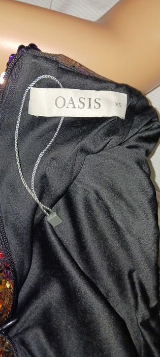 Fusta paiete, marca OASIS,marime XS
