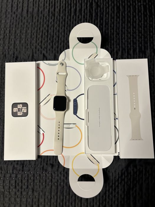 Apple watch SE 40mm 2025