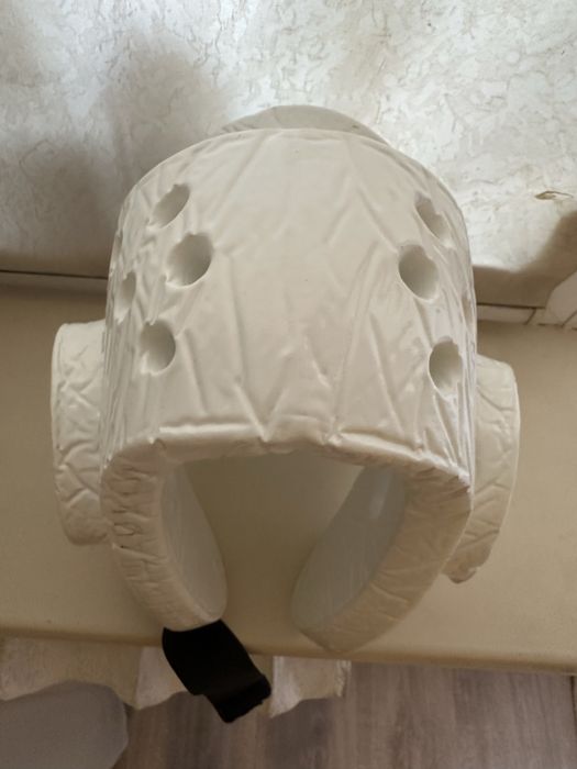 Продам шлем для таеквондо