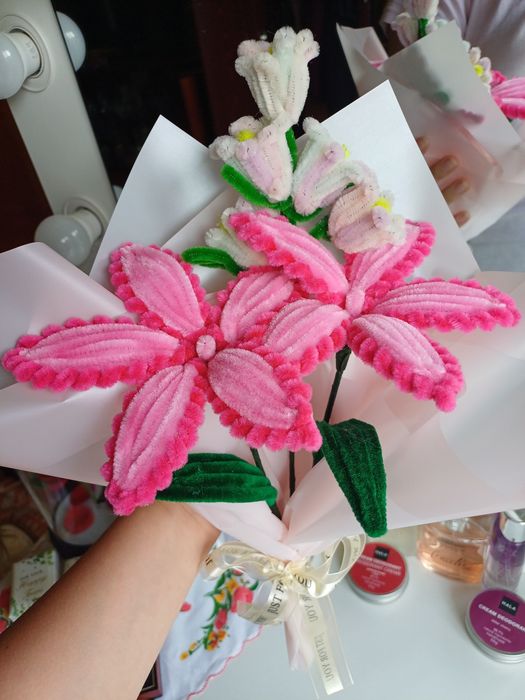 Buchet din pipe cleaners