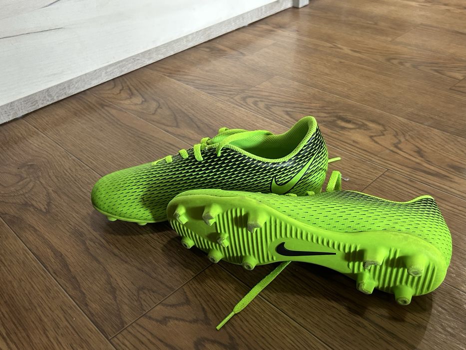 Бутсы футбольные, Nike.