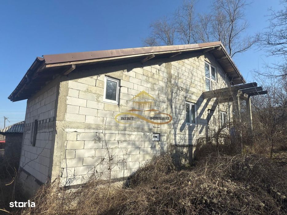 Casă P+M la roșu + teren 1.239 mp – Sărata (Bacău)