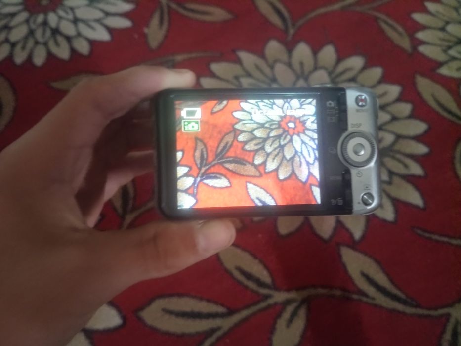 Sony cyber shot camera