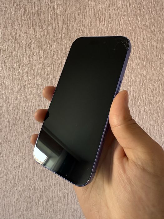 Продам iphone 16 синего цвета