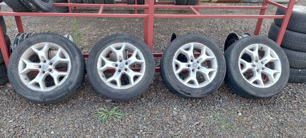 4 roti de ford 235/55/17