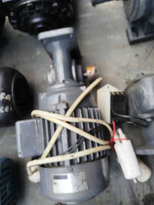 Reductor cu motor cazan povarna