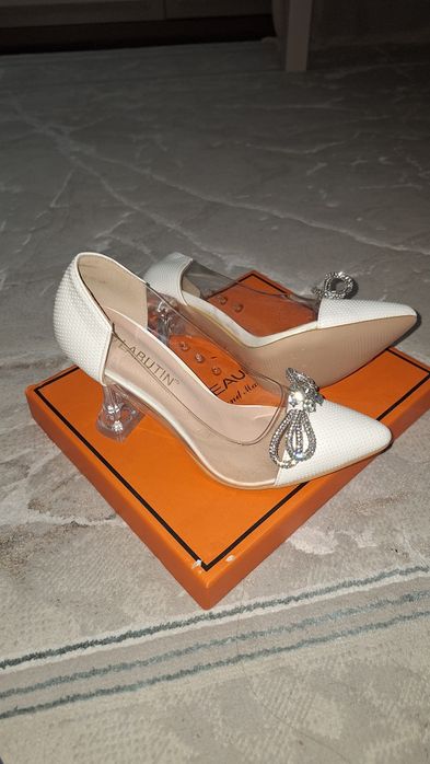 Туфли каблук новые