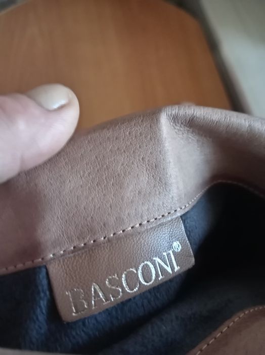 Продам кроссовки и сапоги зимние