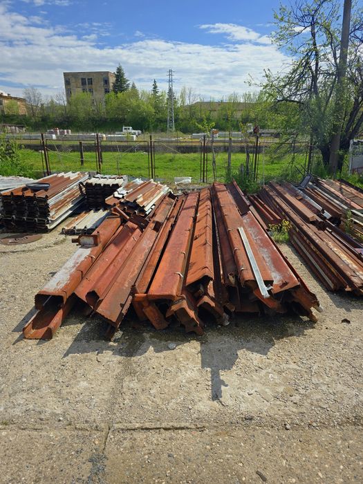 Метални профили, винкели и покривна ламарина – 0.50 евро/кг (гр. Момчилград)