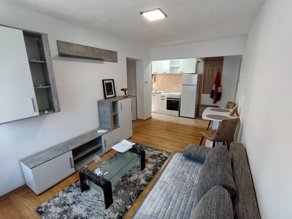 Apartament de inchiriat