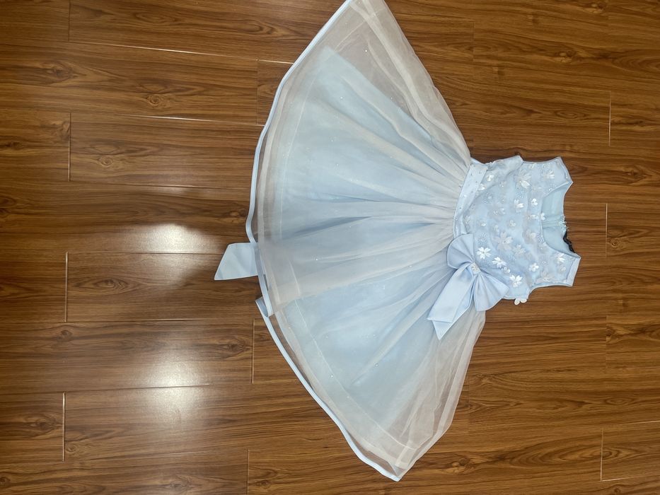 Нарядные платья на 8-10 лет