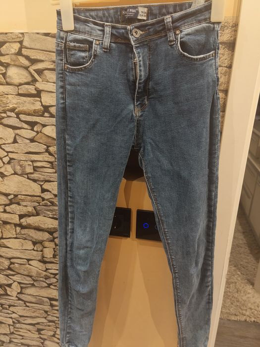 Blugi utilizați stare buna