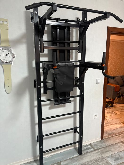 Мултифункционална фитнес стойка за набиране, черна