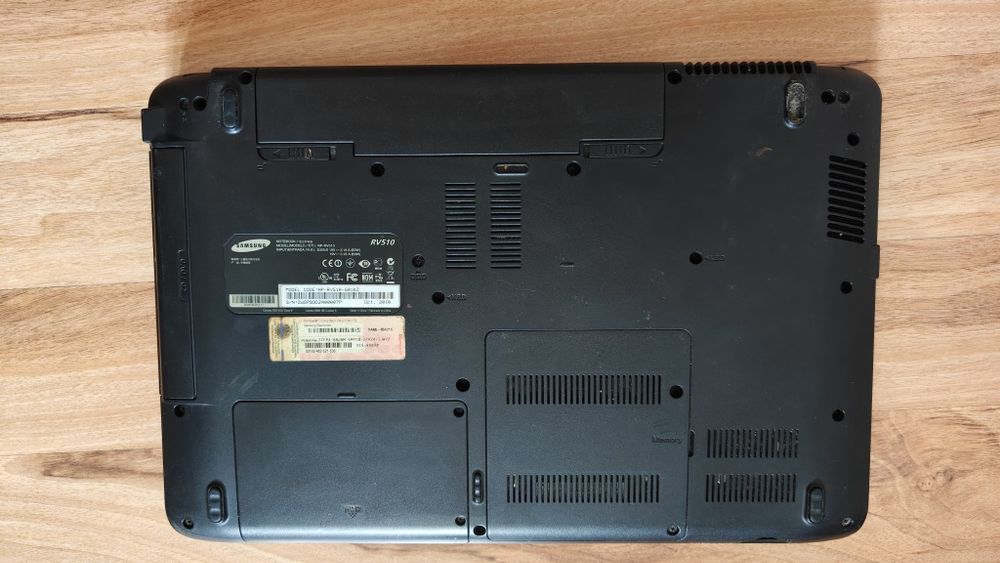 Ноутбук Samsung NP-RV510-S01RU