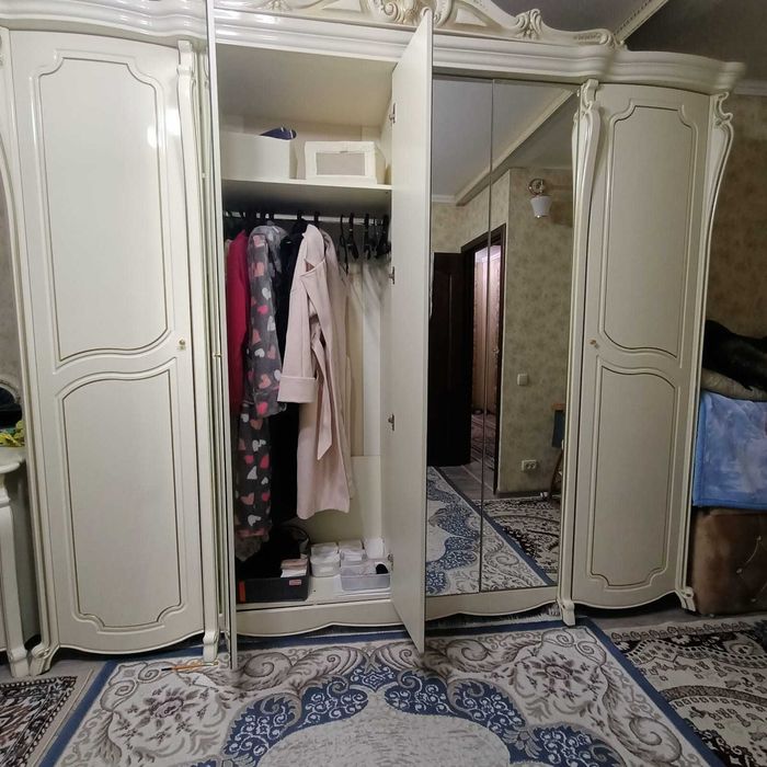 Шкаф и тримо Белорусское