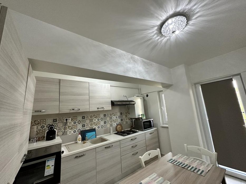 Vând apartament Bucium Visani