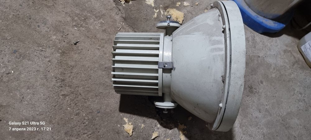 Продам прожектор для производства