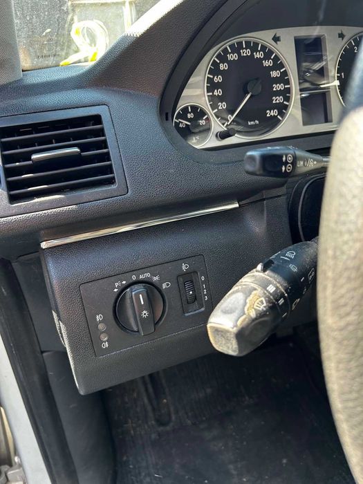 Mercedes B -Class на части или цяла
