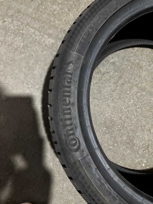 2 бр. зимни гуми Continental 245/40/18