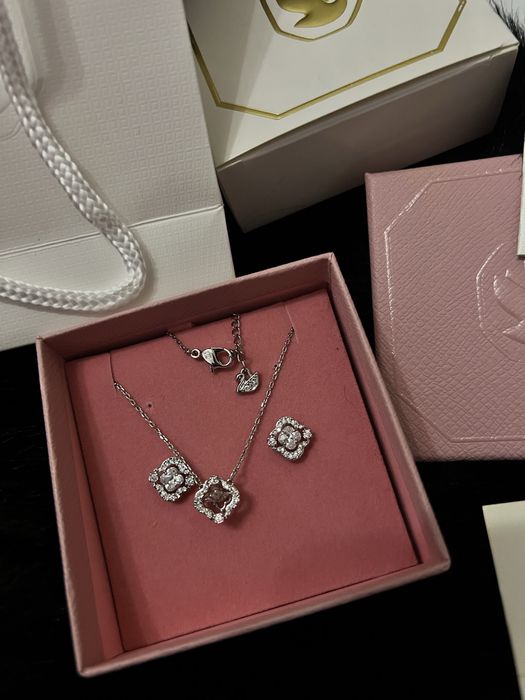 Комплект Swarovski