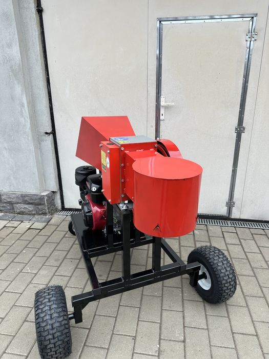 Tocator crengi pe benzina 13CP