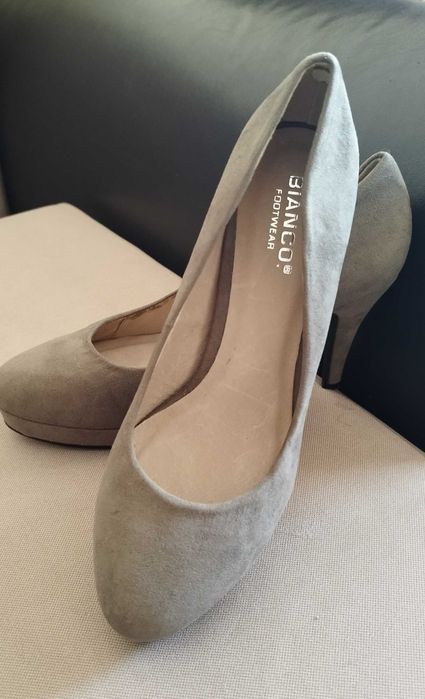 Нови обувки BIANCO