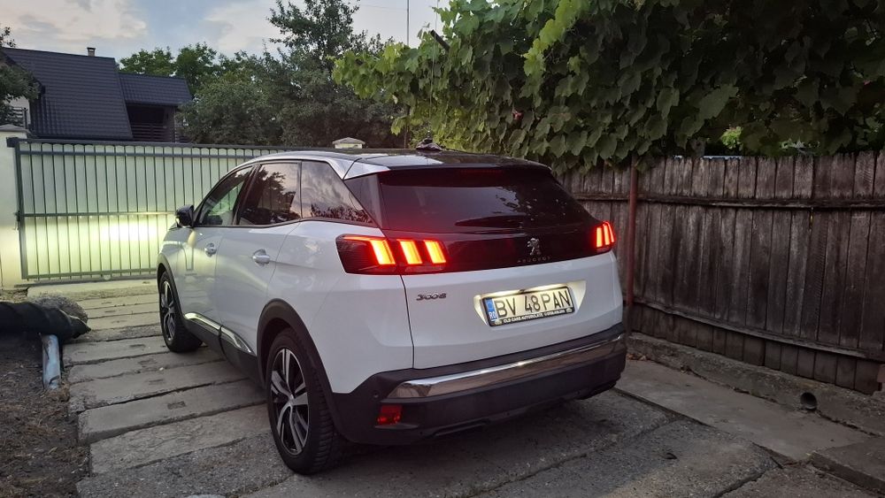 Peugeot 3008 1.2 Benzina 130 cp