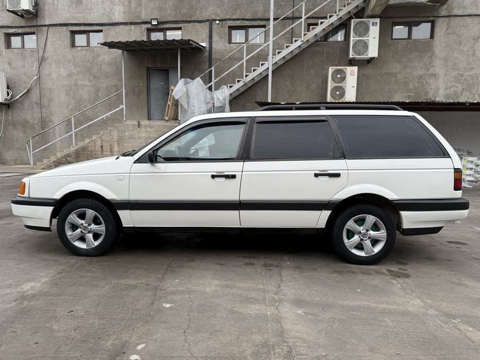 Passat B3 1.8л 1990г