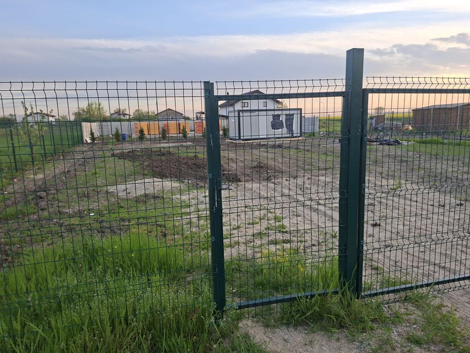 Teren vânzare, intravilan cu anexă gospodărească (container)