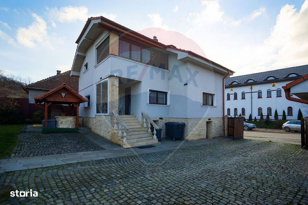 Investitie turistica langa Cluj – pensiune cu crama in Cornesti
