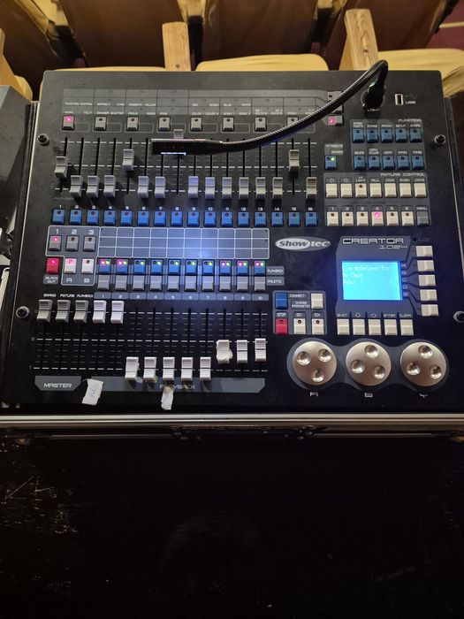 Swoutec creator consola lumini controler dmx cu case