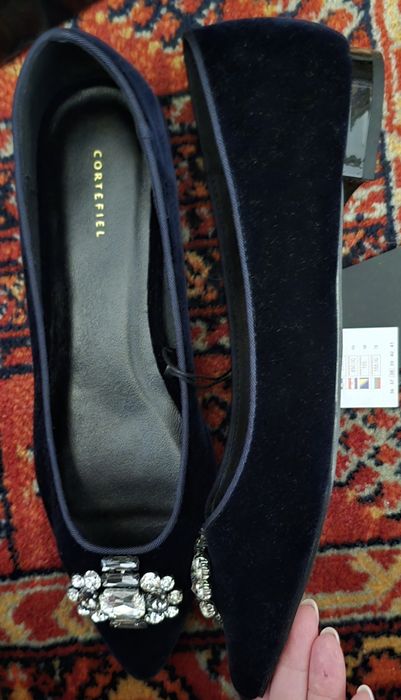 Pantofi/balerini/flats Cortefiel noi 37,5 model gucci dr martens ugg