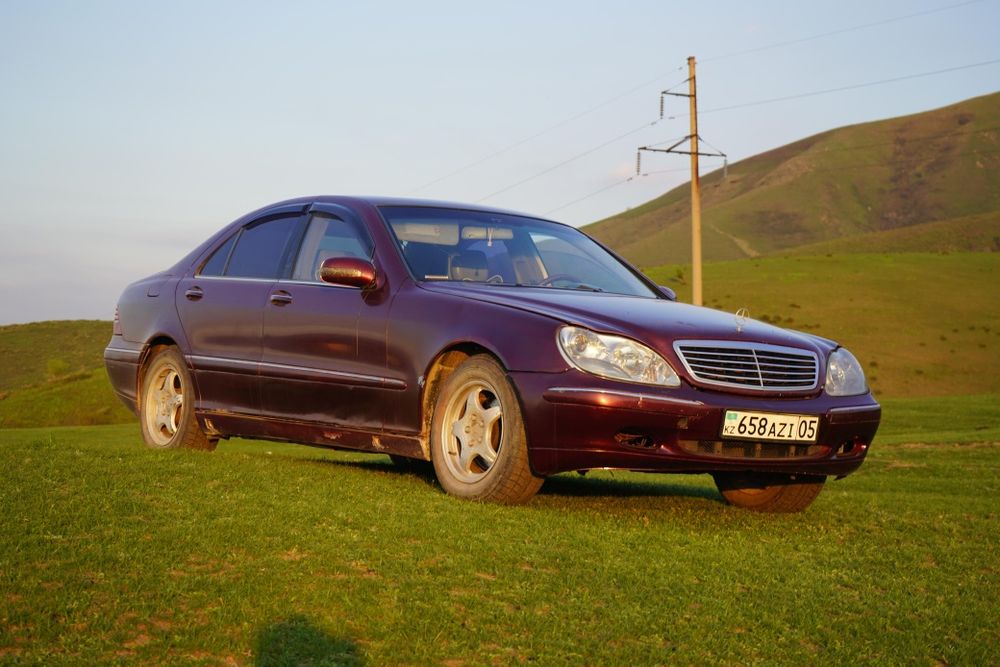 Mercedes Benz S320