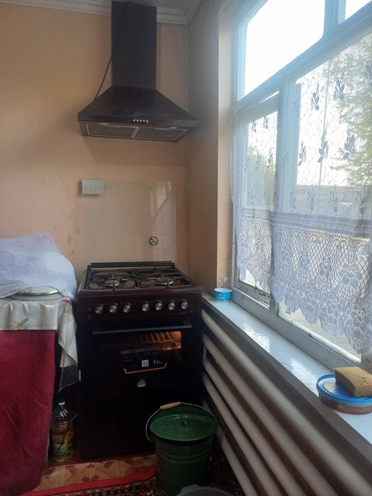 Shevasi gaz plita va vitiyashka bilan sotiladi kafolati 3 yil